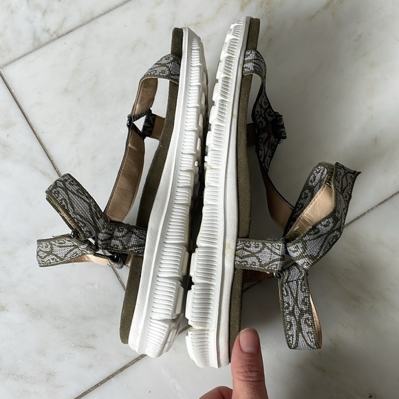 Cheeks Fit Body by Tony Little olive green and gray strap support sandal size 9 - Picture 6 of 11